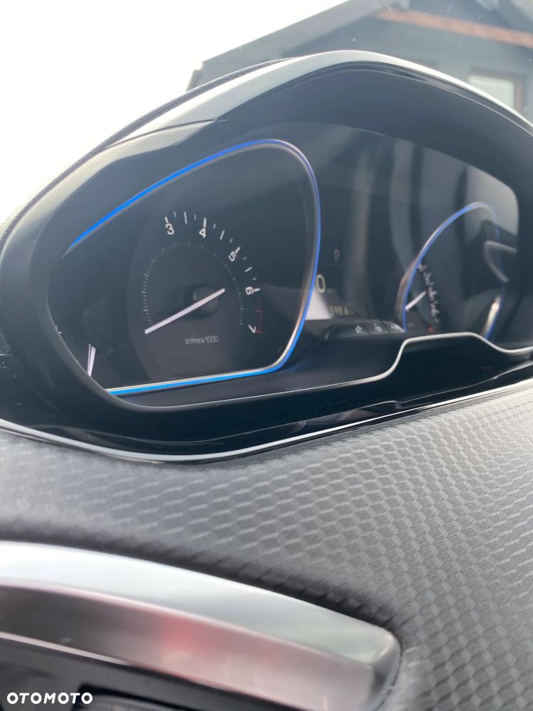 Peugeot 2008 PureTech 110 GPF Stop&Start EAT6 Crossway - 30