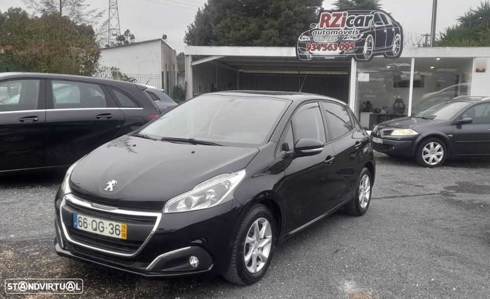 Peugeot 208 1.2 PureTech Style - 1
