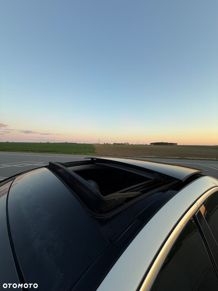 Mercedes-Benz Klasa C 300 7G-TRONIC Avantgarde - 13