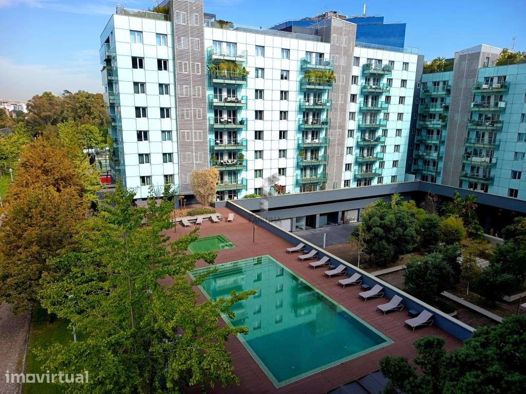 Magnífico apartamento T5 + 1 no Condomínio Jardins São Lourenço - L... - Grande imagem: 2/58