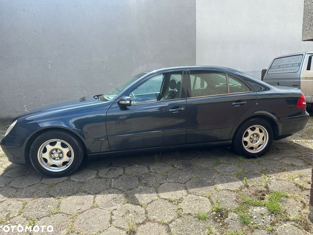 Mercedes-Benz Klasa E 220 CDI Classic - 13