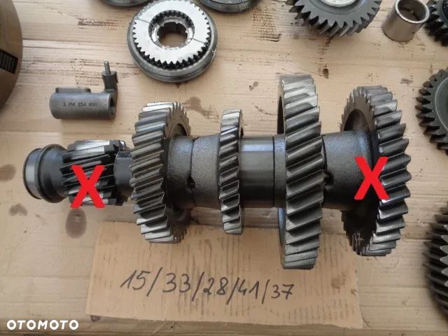 Wałek choinka skrzyni biegów Heavy Duty Dynashift Massey Ferguson 6170 - 1