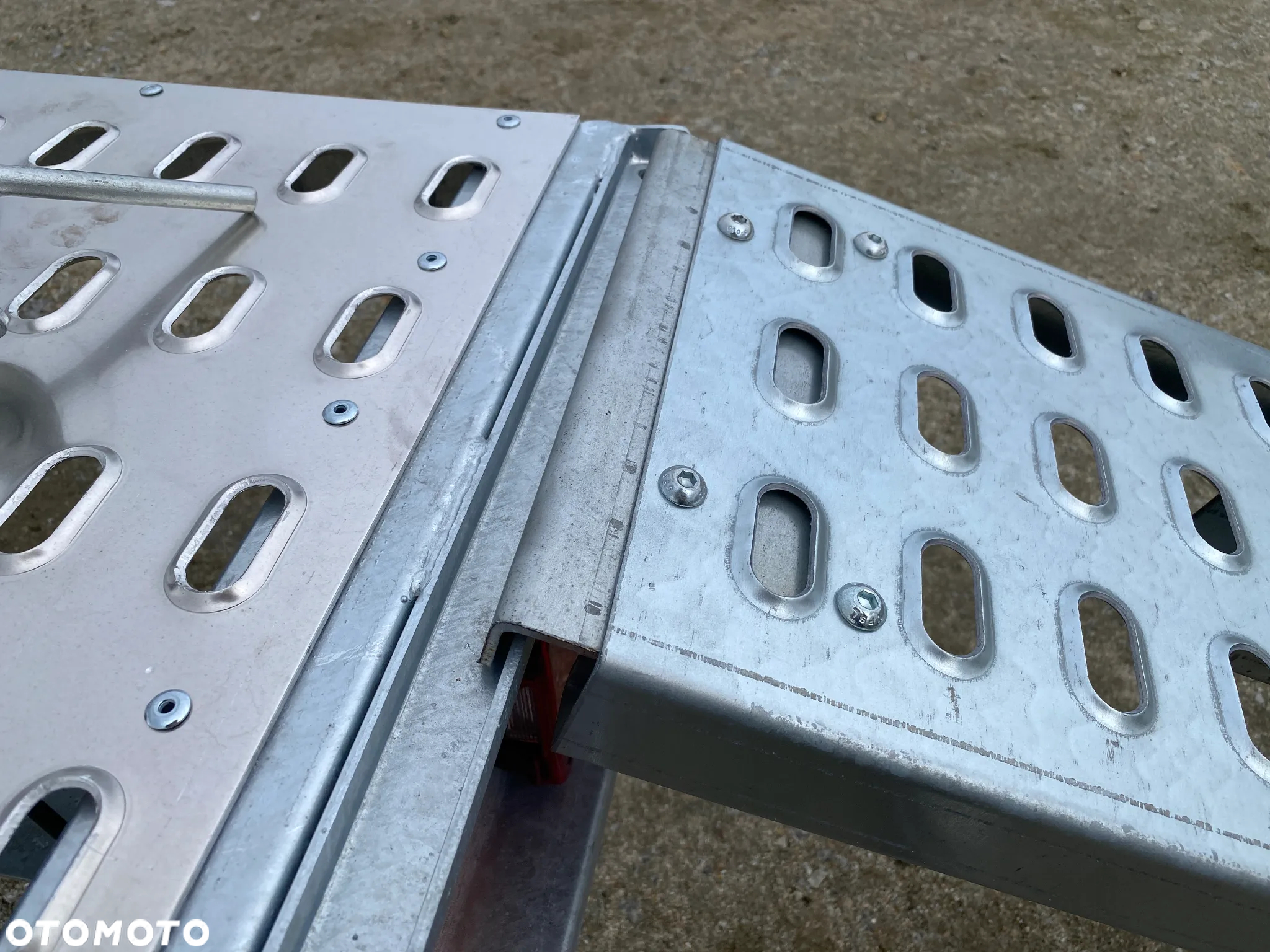 Niewiadów MARS 400X200CM DMC 2700KG PŁASKA LAWETA DO PRZEWOZU SAMOCHODÓW NISKIE KOŁA 13 Z NAJAZDAMI I WCIĄGARKĄ | DOSTAWA | RATY | LEASING | - 17