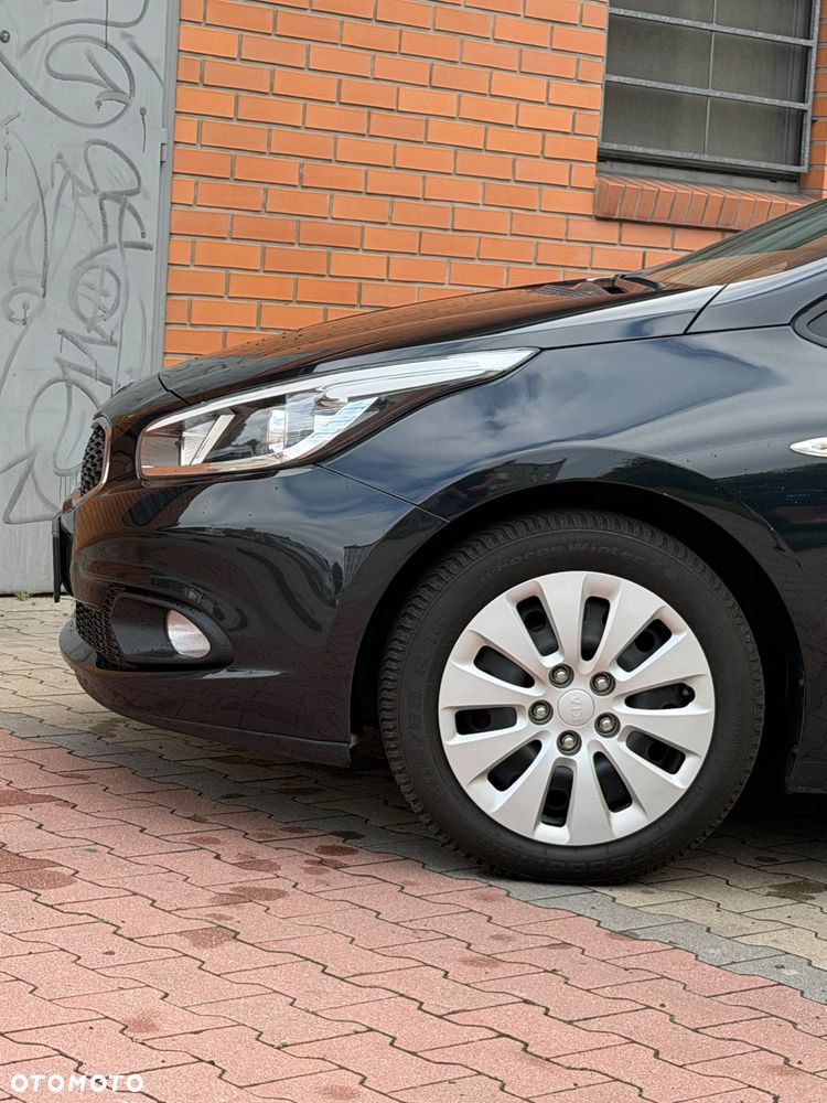 Kia Ceed 1.4 L - 10