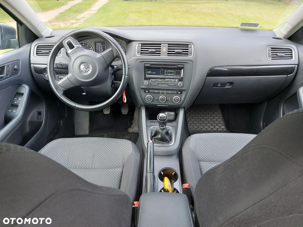 Volkswagen Jetta 1.4 TSI Comfortline - 10