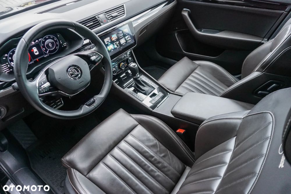 Skoda Superb 2.0 TSI L&K DSG - 27