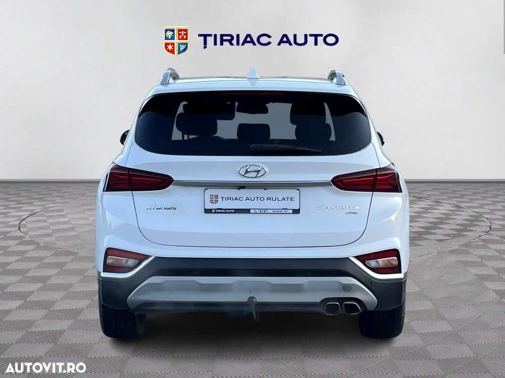 Hyundai Santa Fe - 5