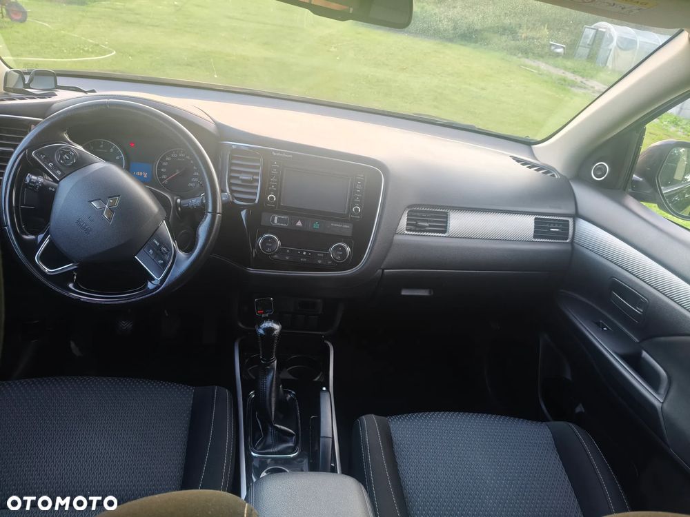 Mitsubishi Outlander 2.0 City Style 2WD - 10