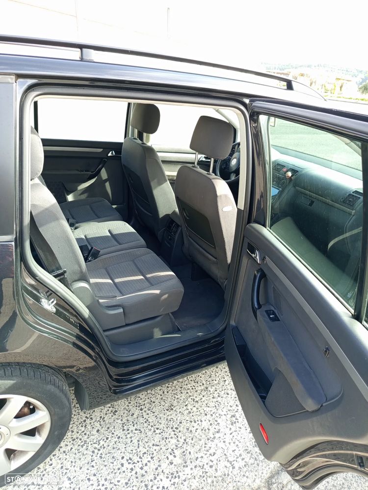 VW Touran 1.9 TDi Basis 7L - 10