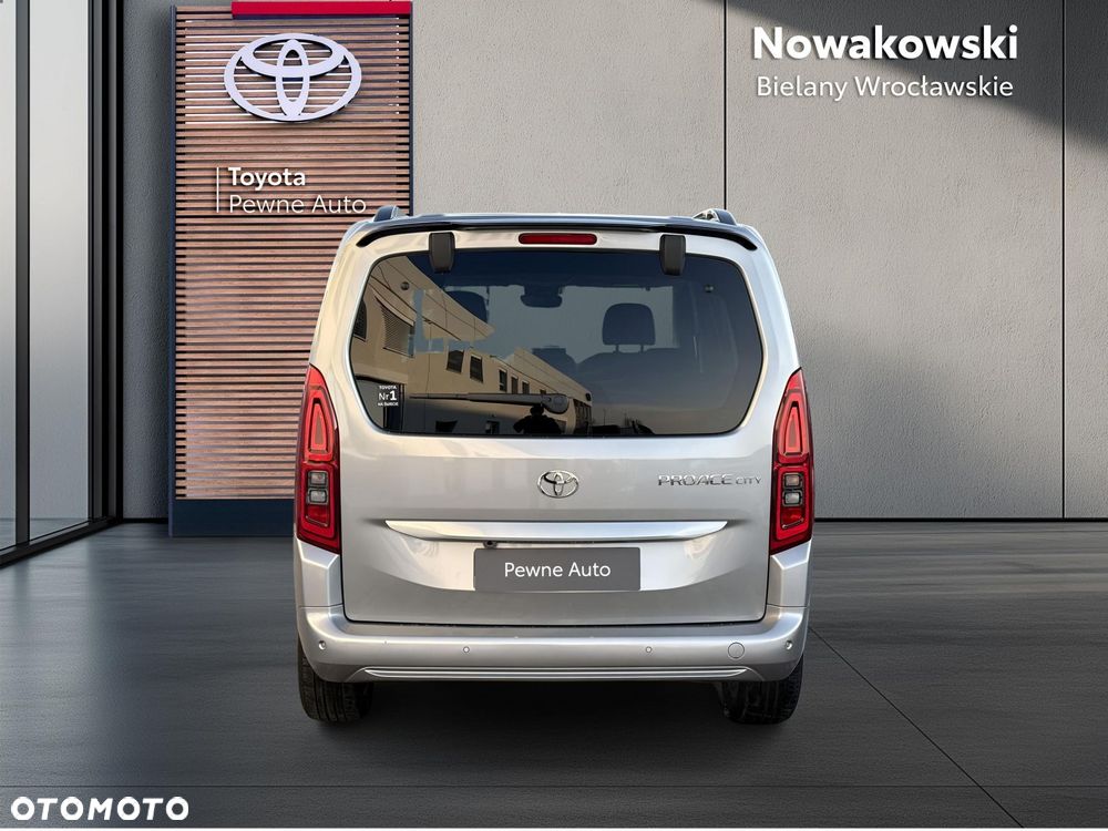 Toyota Proace City Verso 1.5 D-4D Family - 6