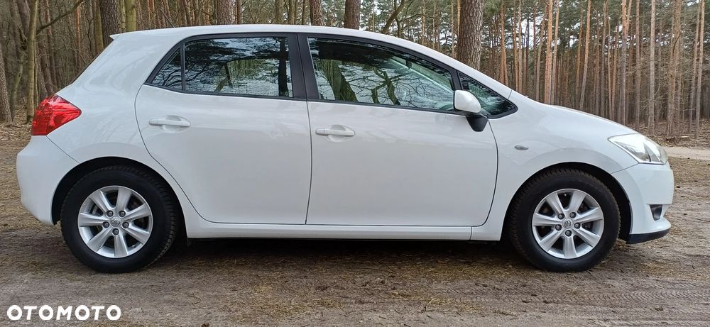Toyota Auris 1.4 D-4D Luna - 7