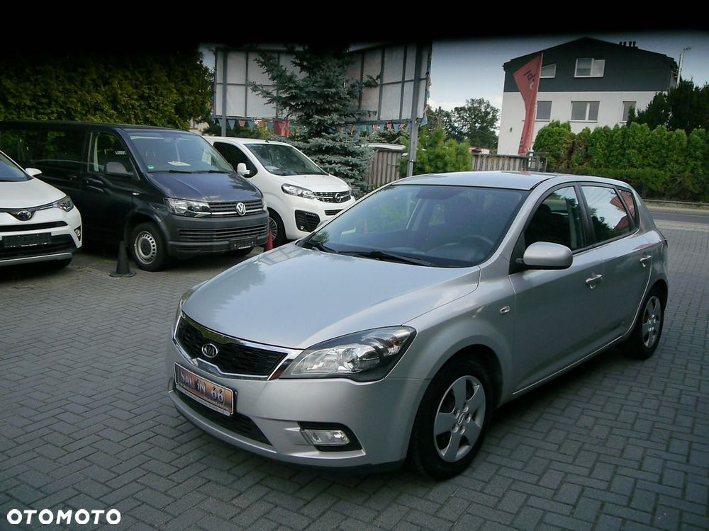 Kia Ceed 1.4 Comfort - 14