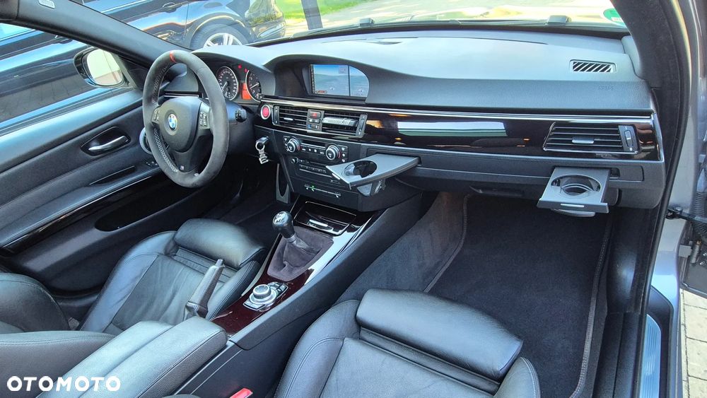 BMW Seria 3 335i - 22