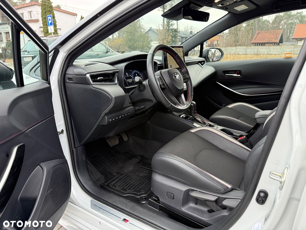 Toyota Corolla 1.8 Hybrid GR Sport - 23