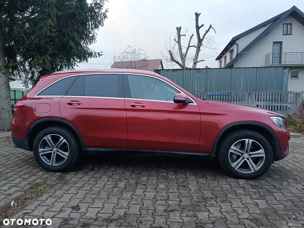 Mercedes-Benz GLC 300 4Matic 9G-TRONIC - 4