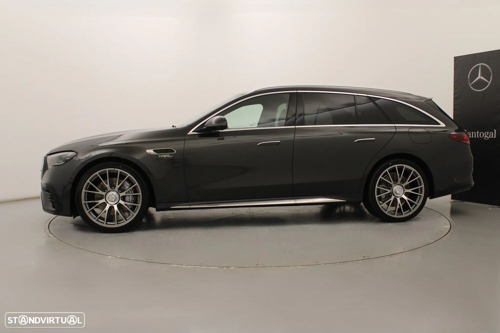 Mercedes-Benz E 53 AMG Hybrid 4Matic+ - 13
