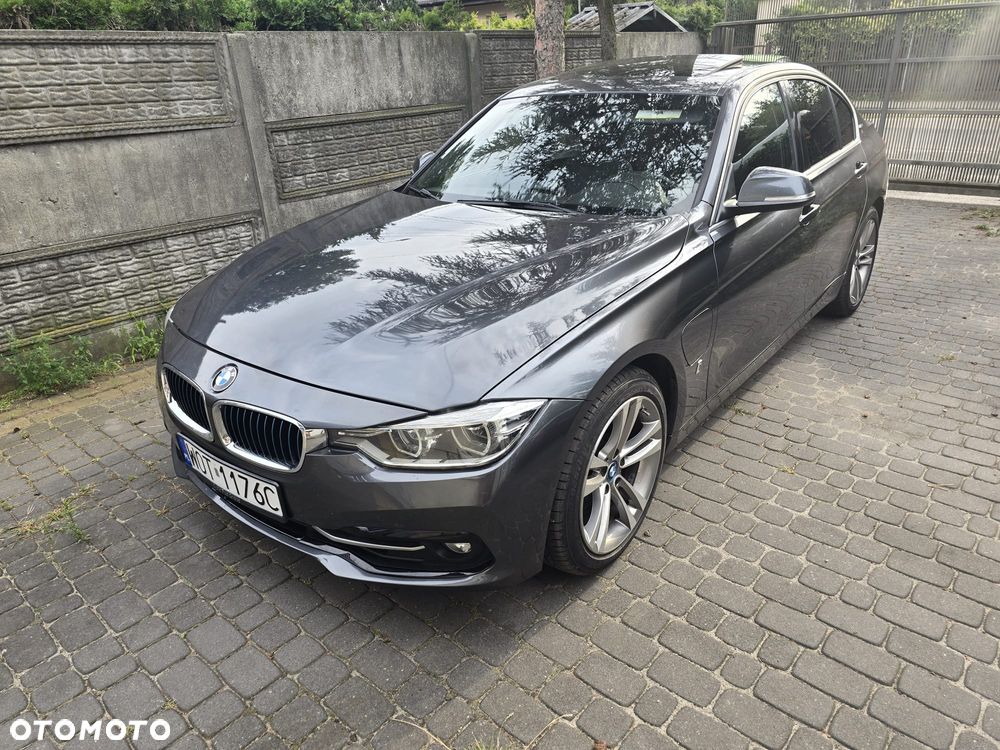 BMW Seria 3 330e iPerformance Sport Line - 4