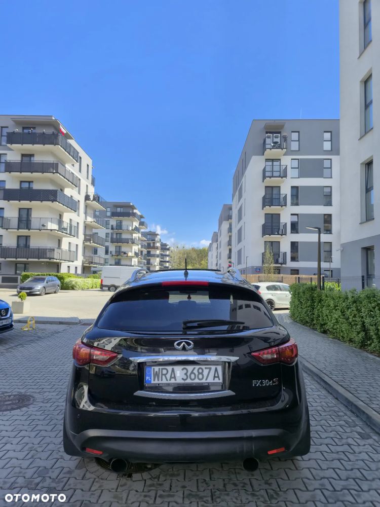 Infiniti FX FX30d S - 6
