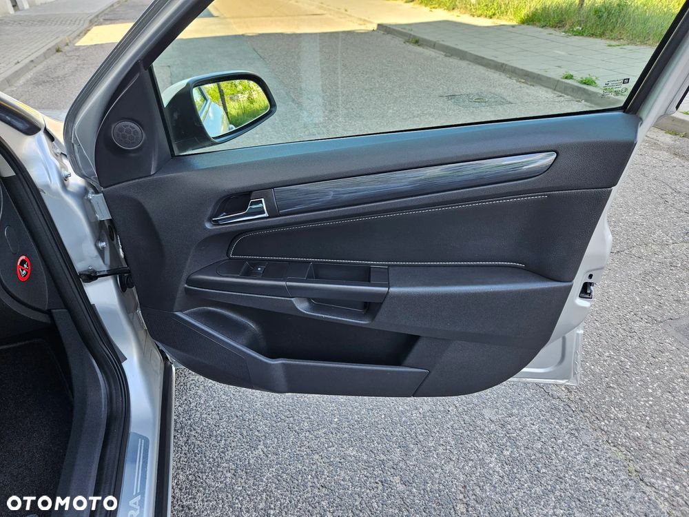 Opel Astra 2.0 Turbo Cosmo - 10