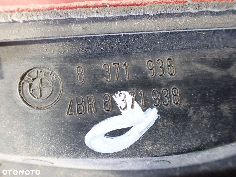 LAMPA PRAWA TYLNA BMW E36 318 TDS KOMBI 1.7 8371936  8371938 - 6