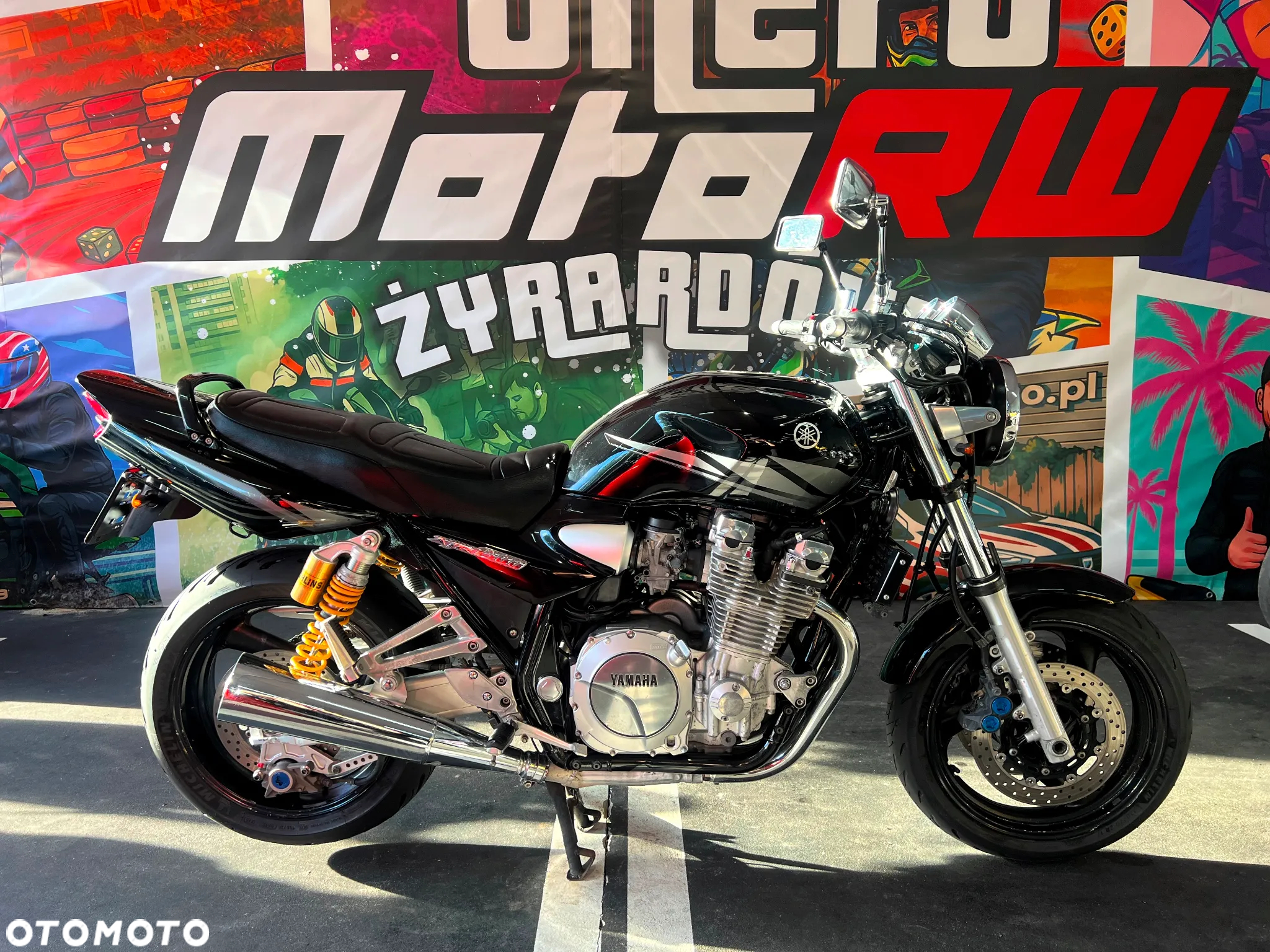 Yamaha XJR - 6