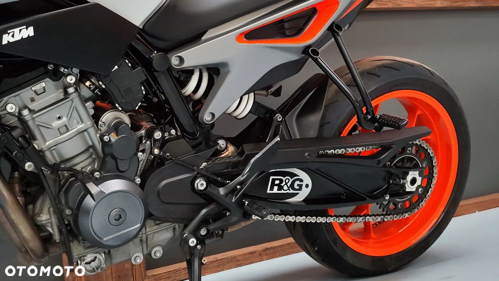KTM Duke - 23