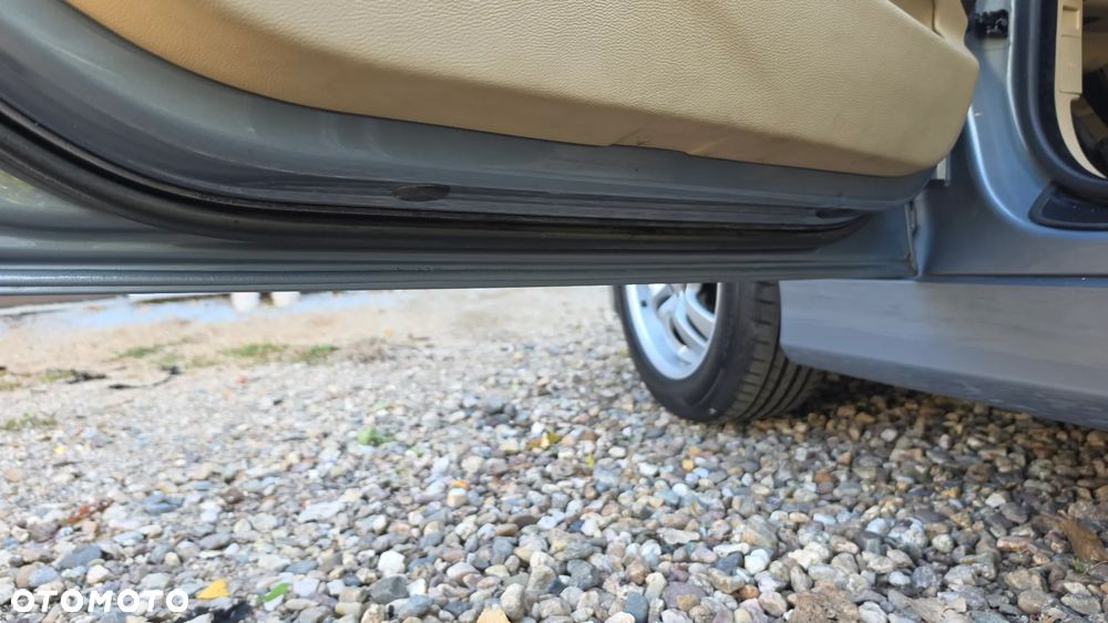 BMW Seria 3 318i - 32