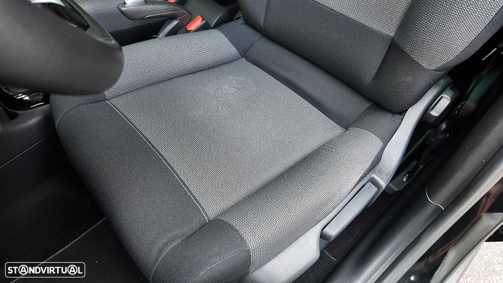 Citroën C3 Aircross 1.2 PureTech C-Series - 28