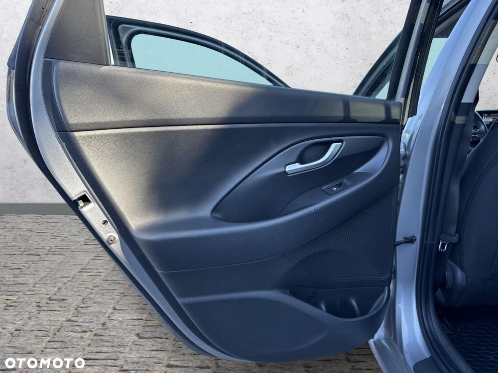 Hyundai i30 1.5 DPI Smart - 34