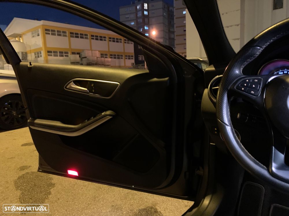 Mercedes-Benz GLA 200 d Urban Aut. - 12