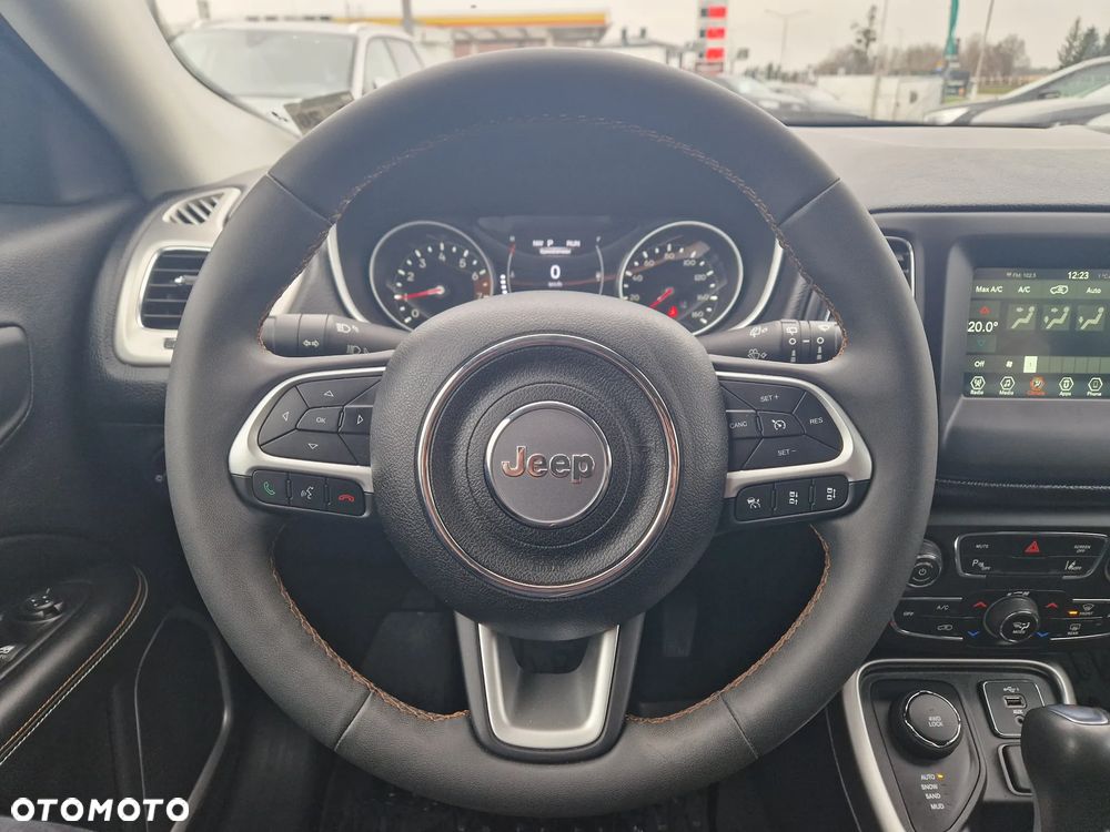 Jeep Compass - 17