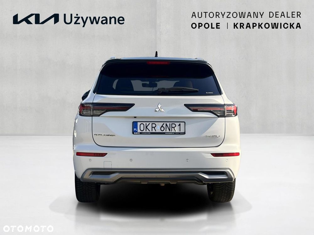 Mitsubishi Outlander - 5