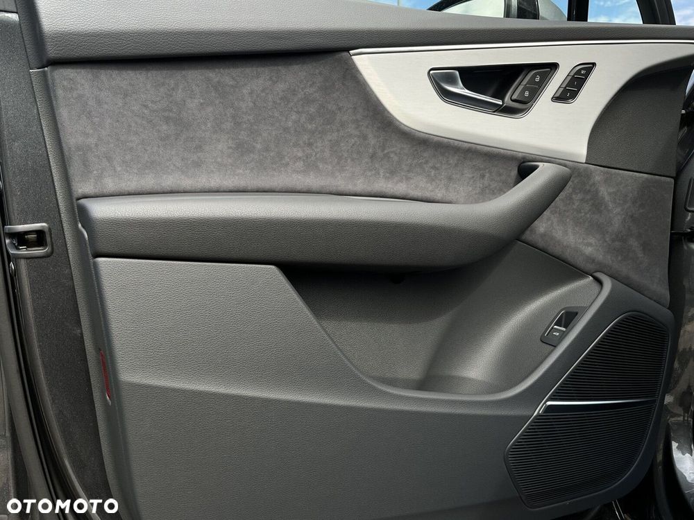 Audi SQ7 - 39