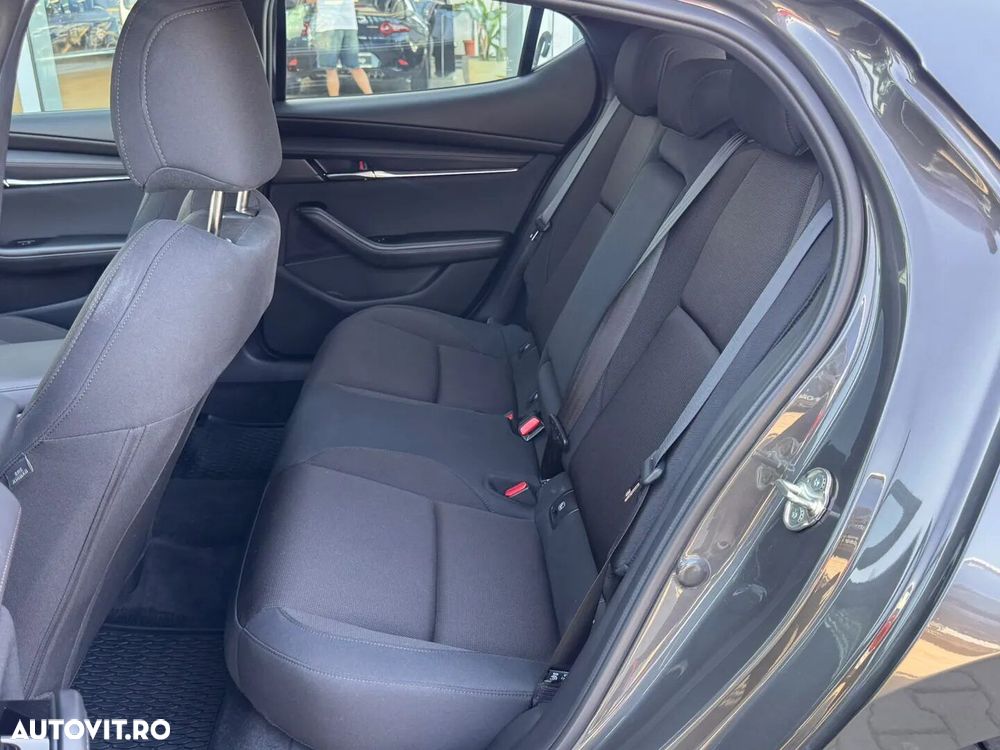 Mazda 3 - 13