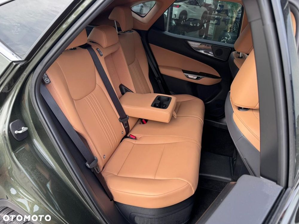 Lexus NX 450h+ Prestige AWD - 24
