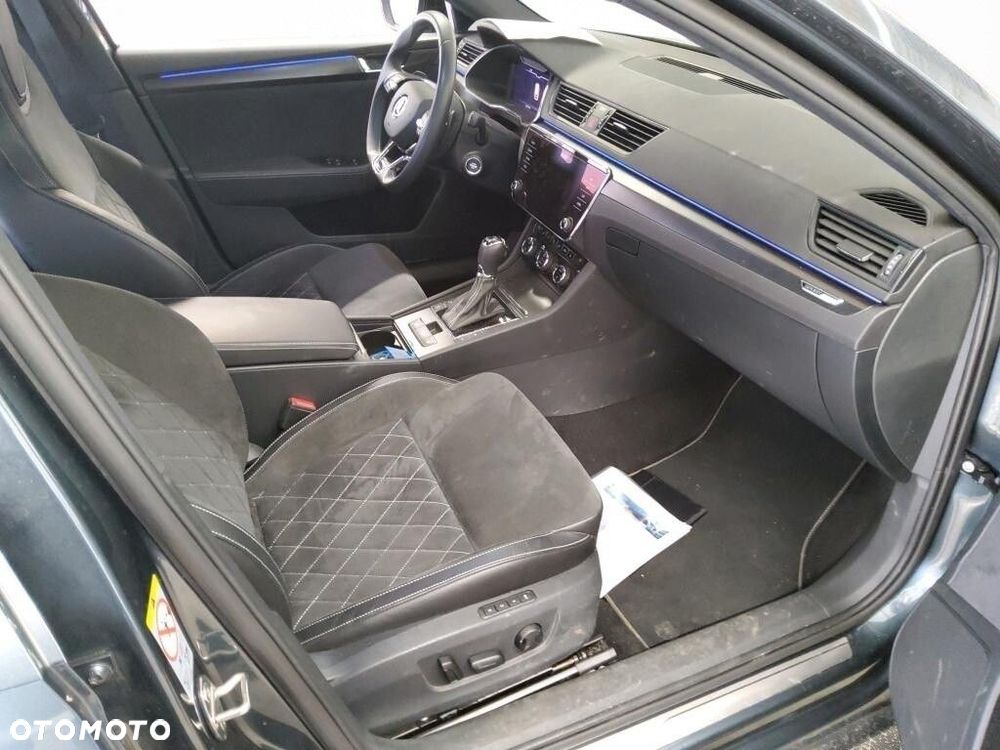 Skoda Superb 2.0 TDI SCR 4x4 Sportline DSG - 7