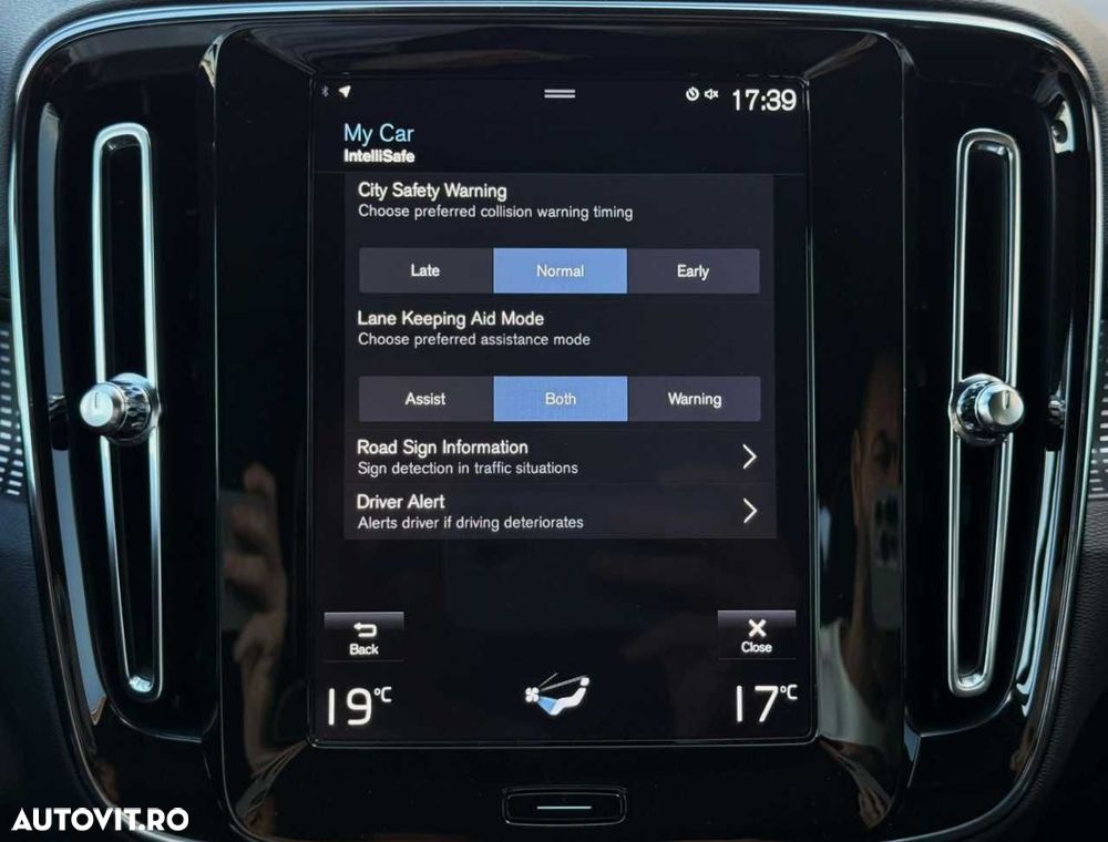 Volvo XC 40 Recharge T5 Twin Engine AT7 R-Design - 30