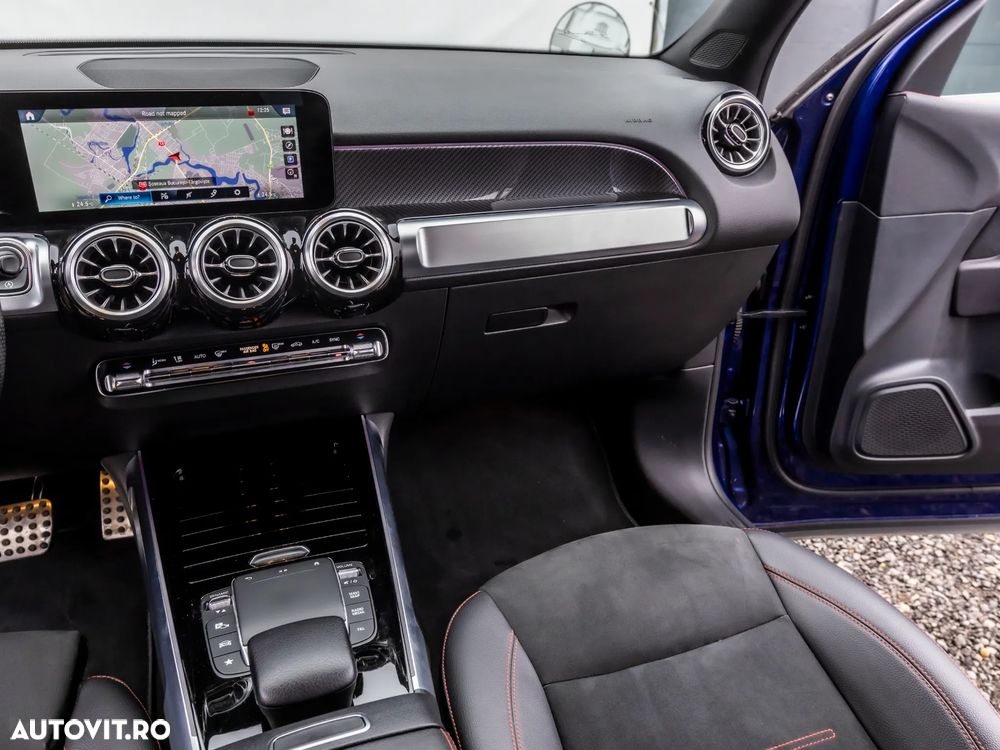 Mercedes-Benz GLB 200 4Matic 8G-DCT AMG Line - 21