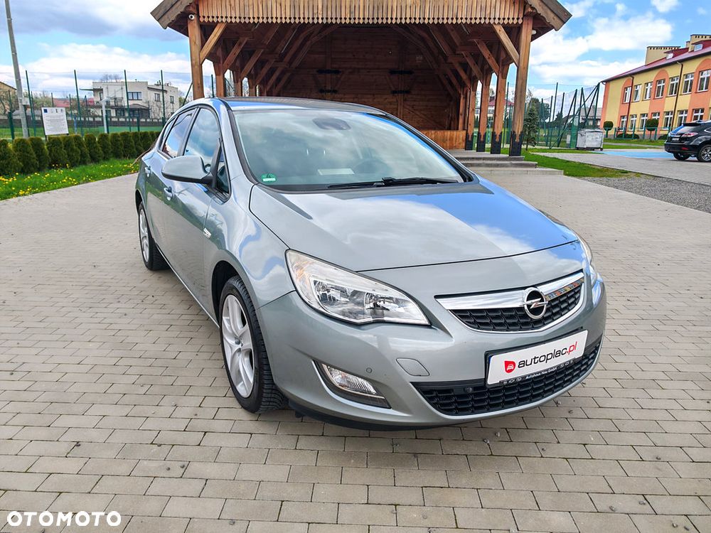 Opel Astra 1.4 Turbo Edition - 4