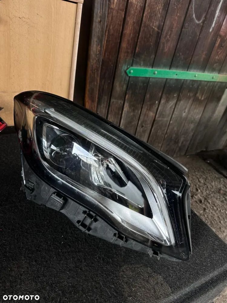 Lampa A156 906 72 00
