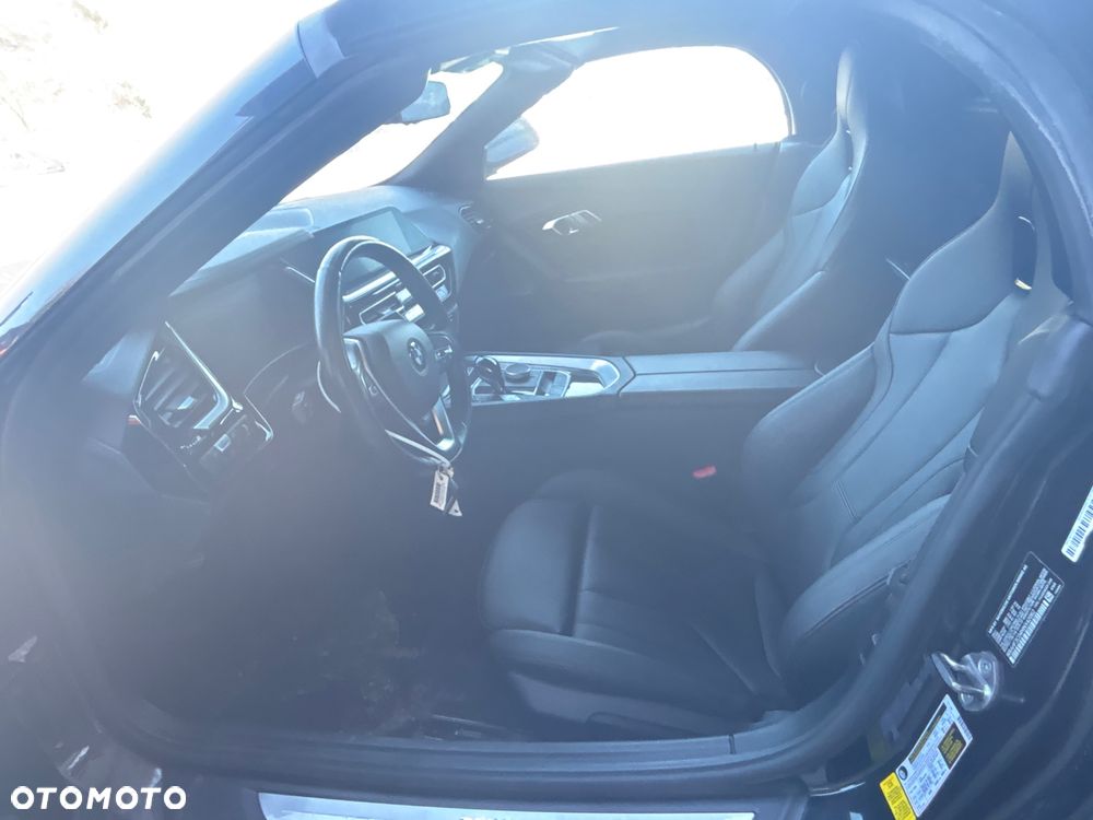 BMW Z4 sDrive30i Sport Line - 12