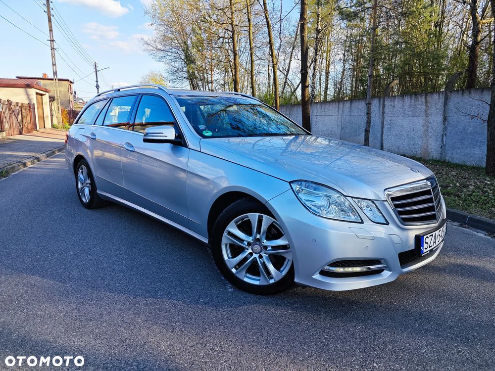 Mercedes-Benz Klasa E 200 CGI BlueEffICIENCY Avantgarde - 2