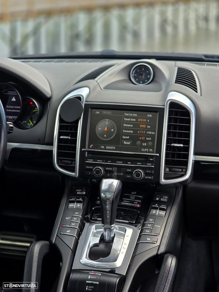 Porsche Cayenne S - 10