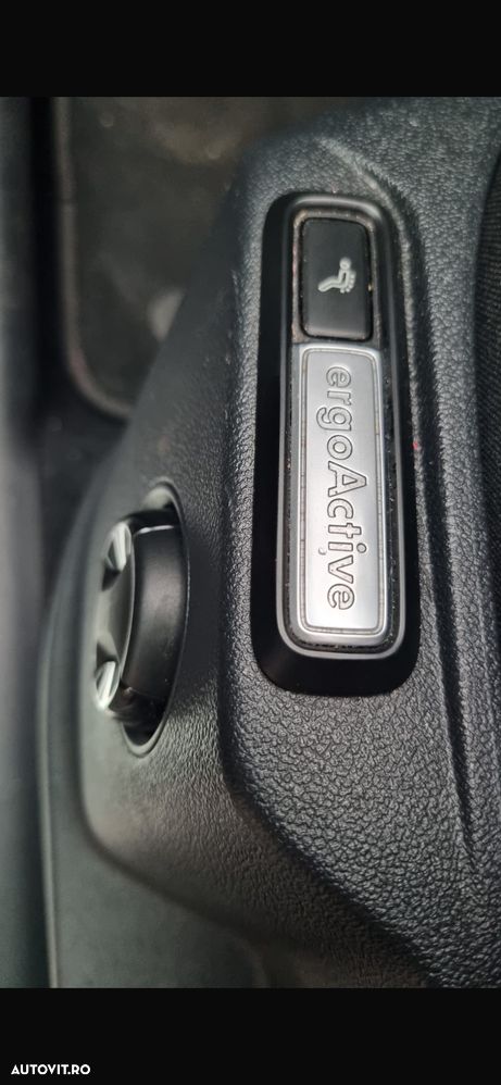 Volkswagen Tiguan 2.0 TDI SCR 4MOTION DSG Highline - 4