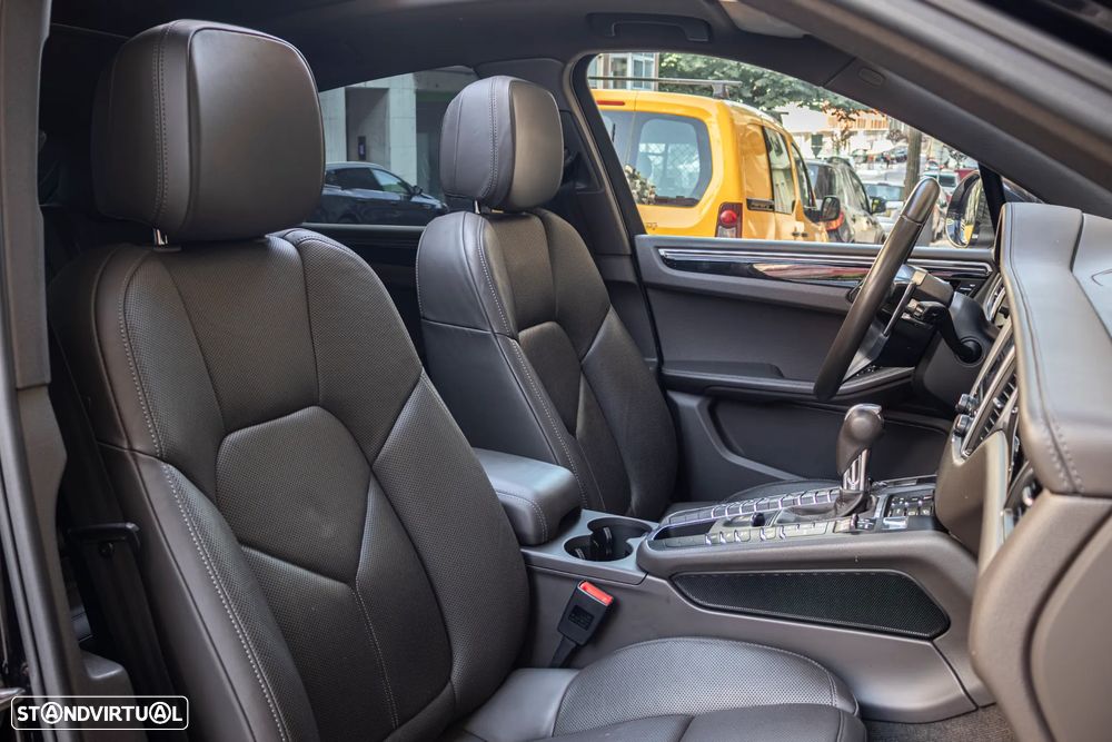 Porsche Macan S - 35