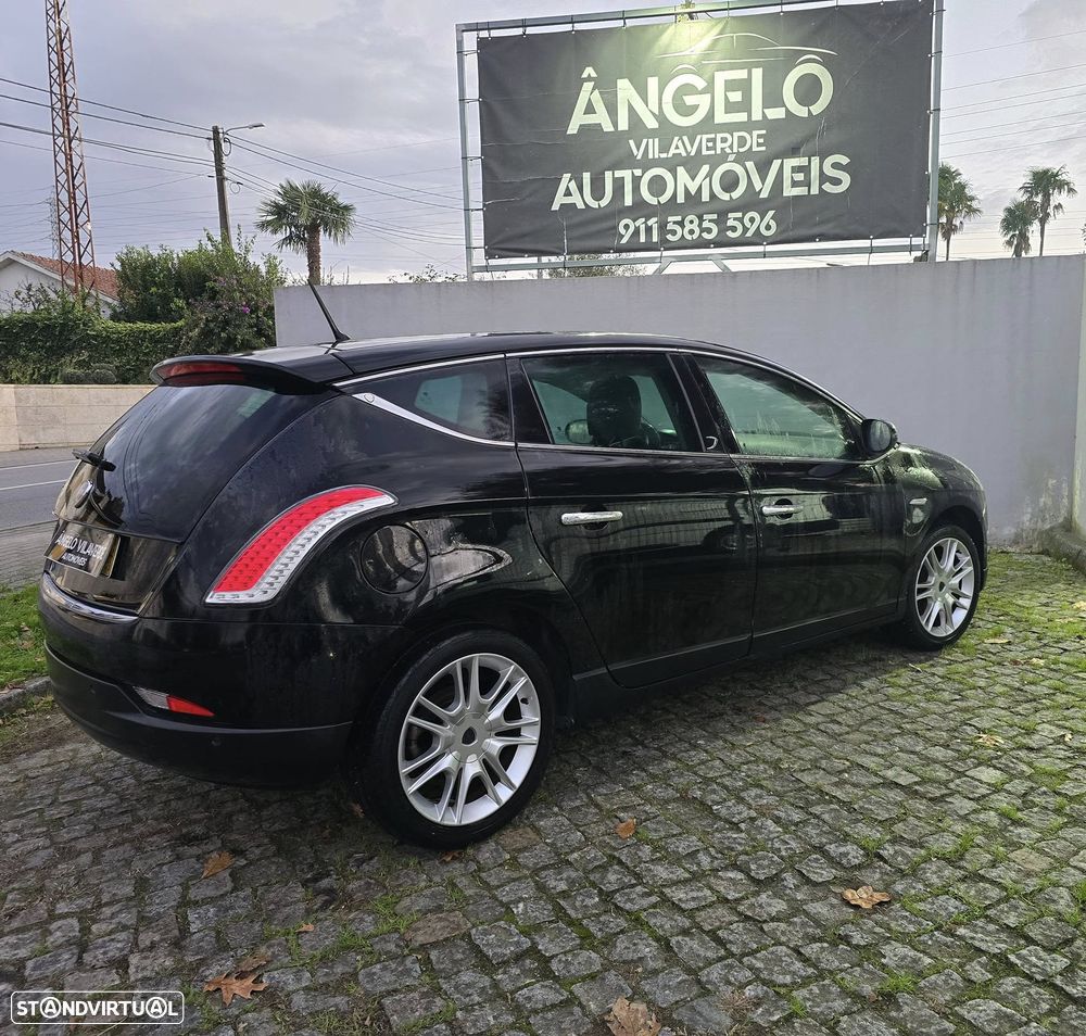 Lancia Delta 1.6 M-Jet Platinum - 3
