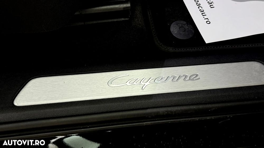 Porsche Cayenne Coupe Standard - 23