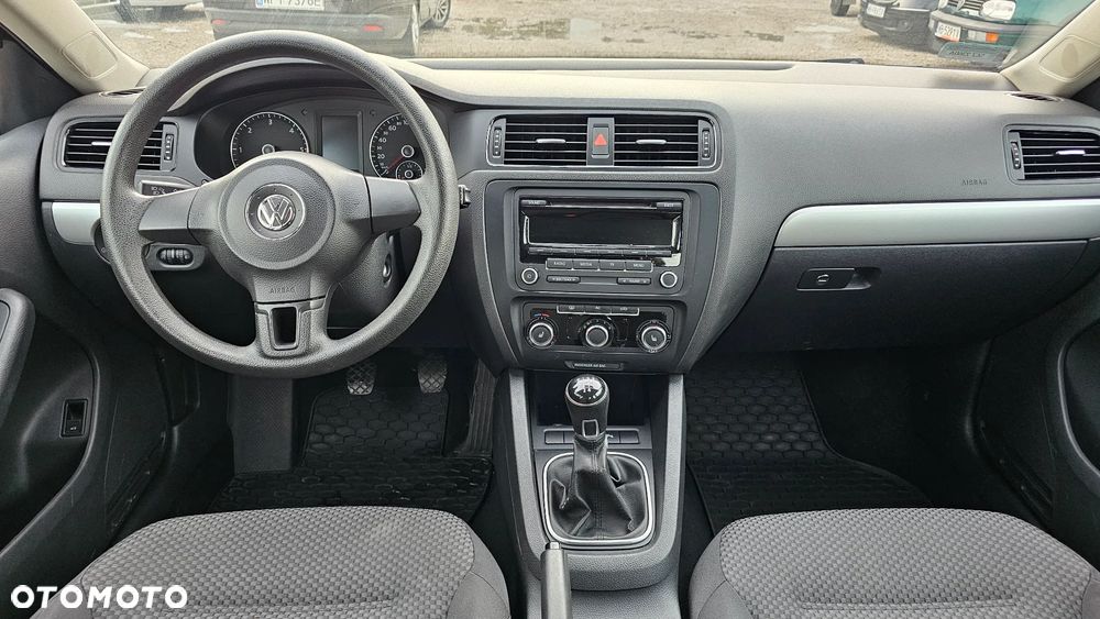 Volkswagen Jetta 1.6 TDI Comfortline - 7