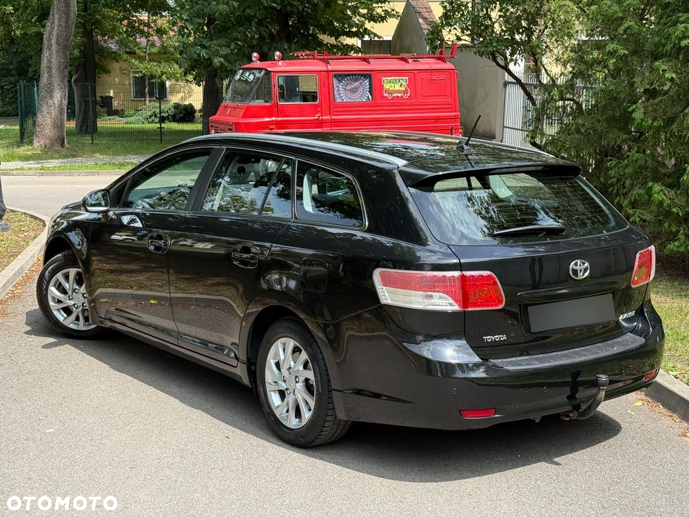 Toyota Avensis 2.0 Prestige NAVI - 12