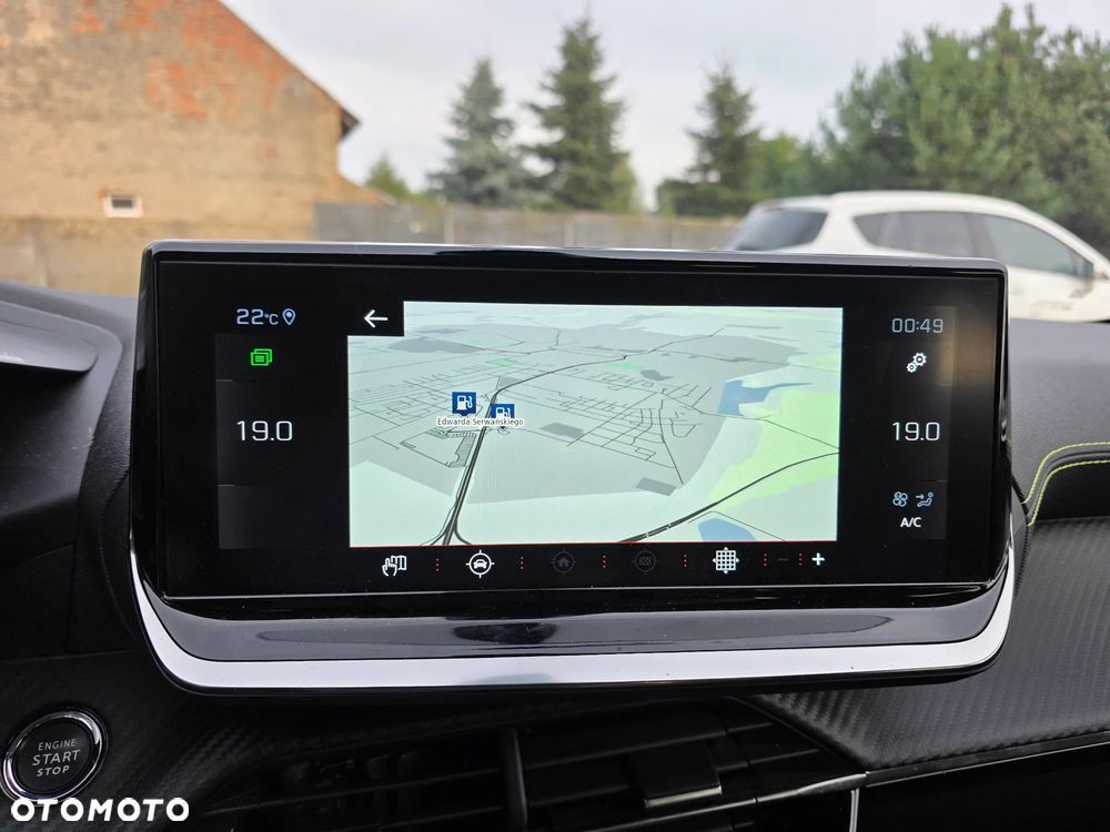 Peugeot 208 PureTech 130 EAT8 Allure - 18